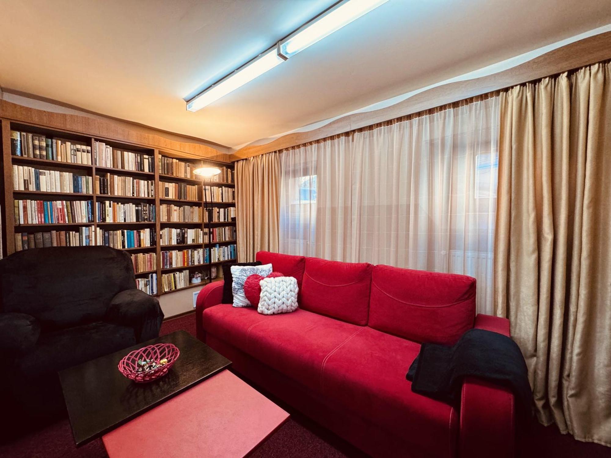 Appartement Excluzive à Odorheiu Secuiesc Chambre photo